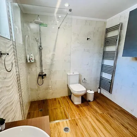 Cosy With Great Views Apartment