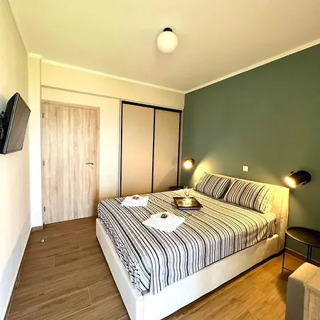 Cosy With Great Views *