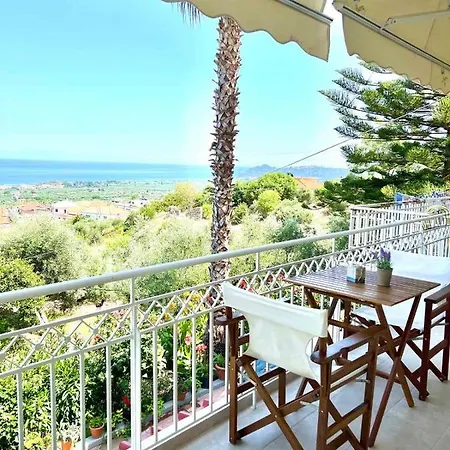 Cosy With Great Views Apartment *