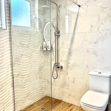 Cosy With Great Views Apartment