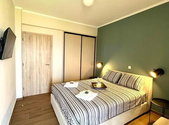 Cosy With Great Views *