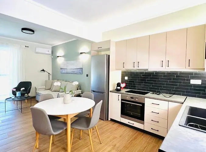 Cosy With Great Views Apartment *