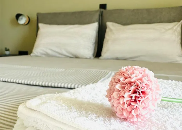 Апартаменты Cosy With Great Views *