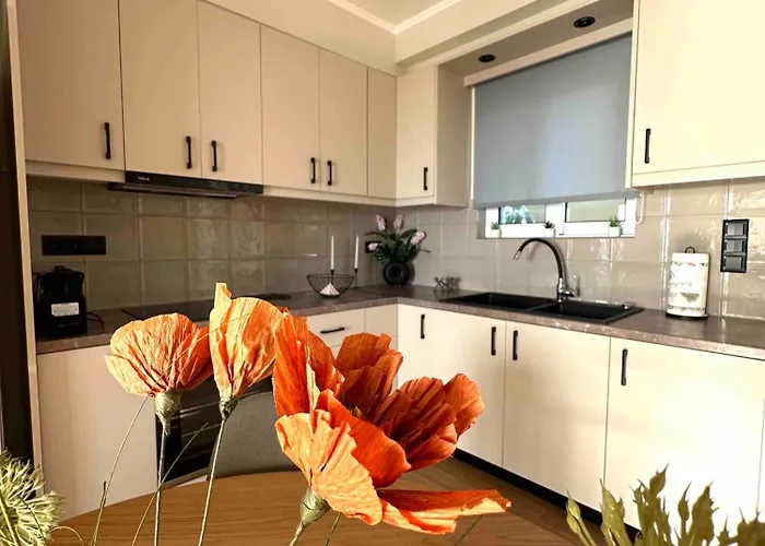 Апартаменты Cosy With Great Views *